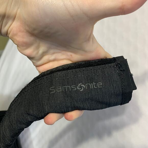 Samsonite Modern Utility Messenger Laptop Carryall Bag Large Gray Adjustable - Picture 8 of 11